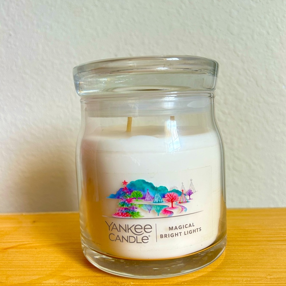 NWT Yankee Candle "Magical Bright Lights" 2Wick Jar Candle